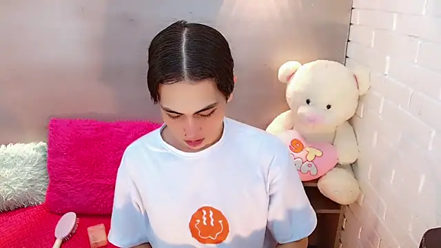 Daniela Pink  online show from 09.26.25