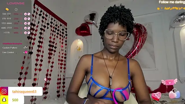 Snapshot of Tahira_21_ chatting on 02.10.25 Tahira 21 online show from 02.10.25