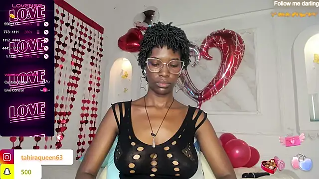 Snapshot of Tahira_21_ chatting on 02.12.25 Tahira 21 online show from 02.12.25