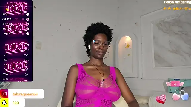 Snapshot of Tahira_21_ chatting on 02.20.25 Tahira 21 online show from 02.20.25