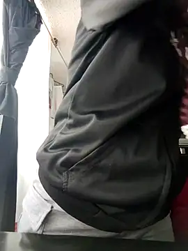 Sasha smith23 online show from 02.14.25