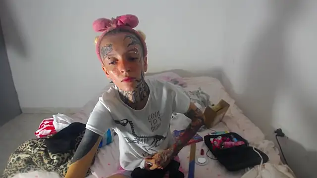 barbara anal squirt  online show from 04.28.26