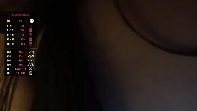 Snapshot of shuhana_ chatting on 01.11.25 shuhana online show from 01.11.25