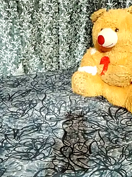 Snapshot of shuhana_ chatting on 02.19.25 shuhana online show from 02.19.25