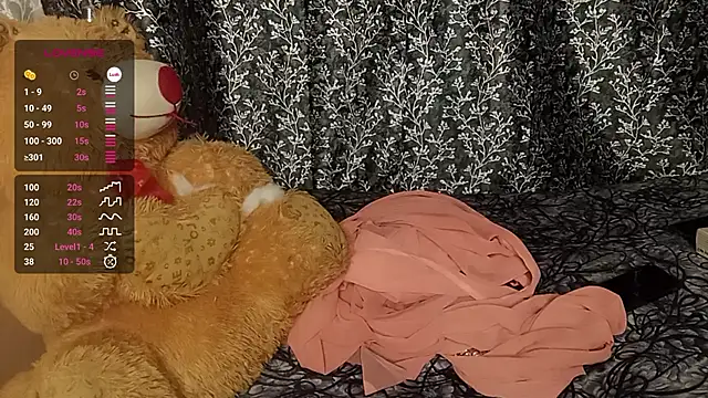 Snapshot of shuhana_ chatting on 03.06.25 shuhana online show from 03.06.25