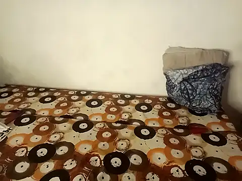 Snapshot of shuhana_ chatting on 09.15.25 shuhana online show from 09.15.25