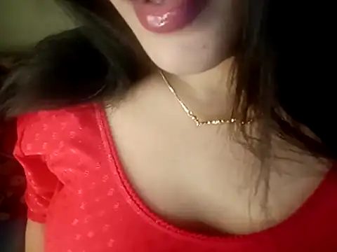 Snapshot of shuhana_ chatting on 10.18.25 shuhana online show from 10.18.25