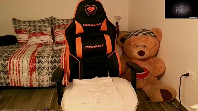 Snapshot of KRISTAL__JACKSON chatting on 03.18.25 KRISTAL JACKSON online show from 03.18.25