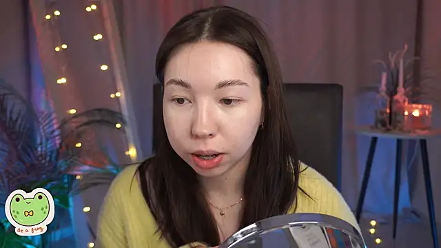 Snapshot of Sarah_Son chatting on 02.21.25 Sarah Son online show from 02.21.25