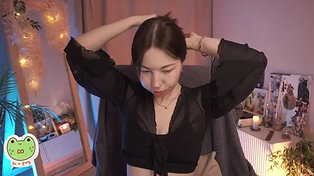 Snapshot of Sarah_Son chatting on 03.14.25 Sarah Son online show from 03.14.25