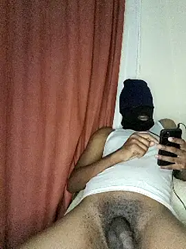 Snapshot of Gifttheskimaskboy chatting on 12.02.24 Gifttheskimaskboy online show from 12.02.24