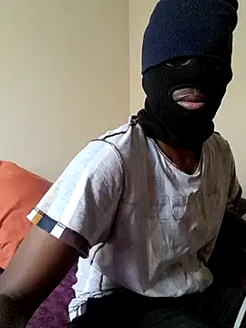 Snapshot of Gifttheskimaskboy chatting on 02.18.25 Gifttheskimaskboy online show from 02.18.25