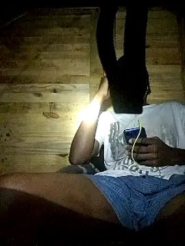 Snapshot of Gifttheskimaskboy chatting on 02.27.25 Gifttheskimaskboy online show from 02.27.25