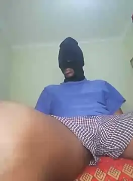 Snapshot of Gifttheskimaskboy chatting on 10.06.25 Gifttheskimaskboy online show from 10.06.25