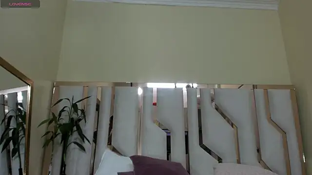 Snapshot of TifanyChill chatting on 01.27.25 TifanyChill online show from 01.27.25