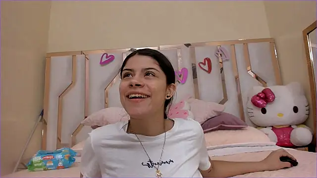 Snapshot of TifanyChill chatting on 02.11.25 TifanyChill online show from 02.11.25