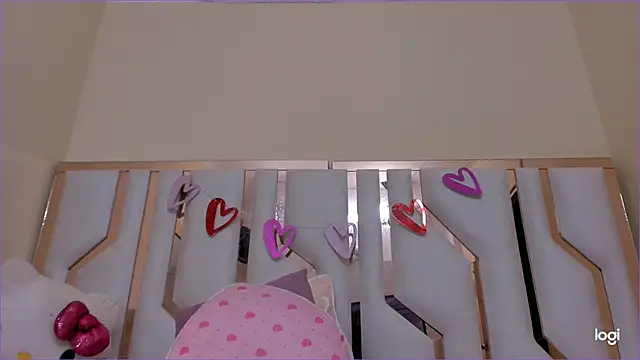 Snapshot of TifanyChill chatting on 02.25.25 TifanyChill online show from 02.25.25