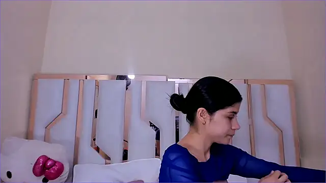 Snapshot of TifanyChill chatting on 09.16.25 TifanyChill online show from 09.16.25