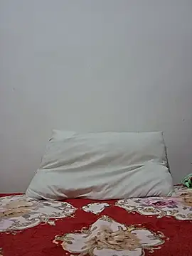 Snapshot of altinya chatting on 06.15.26 altinya online show from 06.15.26