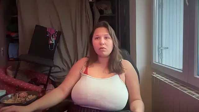 Snapshot of minette-sexy chatting on 11.06.25 minette-sexy online show from 11.06.25