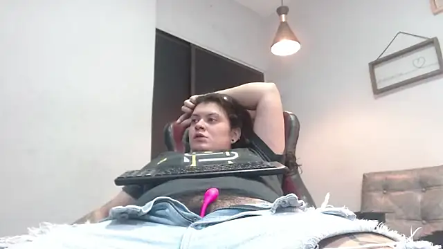 snowflake xxx online show from 11.18.25