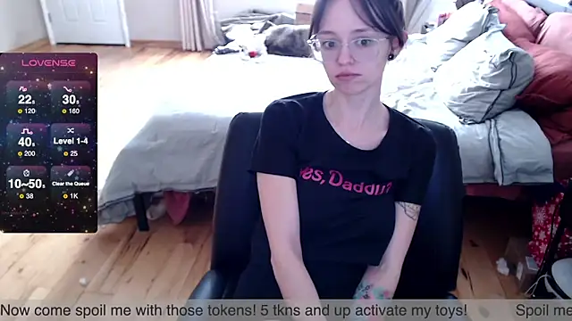 Snapshot of Plantbabeee chatting on 02.06.25 Plantbabeee online show from 02.06.25