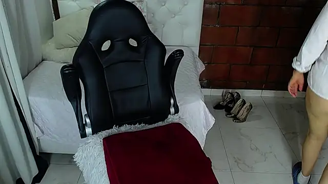 Snapshot of Maira_B chatting on 11.01.25 Maira B online show from 11.01.25