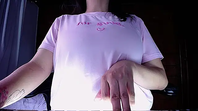 Snapshot of Maira_B chatting on 11.15.25 Maira B online show from 11.15.25