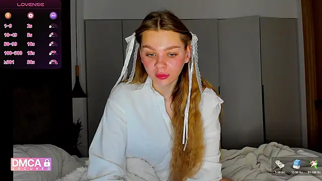 Snapshot of Molly_sweetie chatting on 01.15.26 Molly sweetie online show from 01.15.26