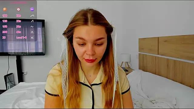 Snapshot of Molly_sweetie chatting on 02.28.26 Molly sweetie online show from 02.28.26