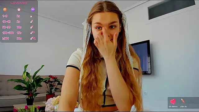 Snapshot of Molly_sweetie chatting on 03.09.26 Molly sweetie online show from 03.09.26