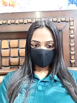 Snapshot of Yours-Bebo chatting on 01.09.25 Yours-Bebo online show from 01.09.25