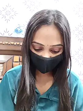 Snapshot of Yours-Bebo chatting on 02.06.25 Yours-Bebo online show from 02.06.25