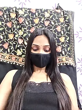 Snapshot of Yours-Bebo chatting on 02.14.25 Yours-Bebo online show from 02.14.25