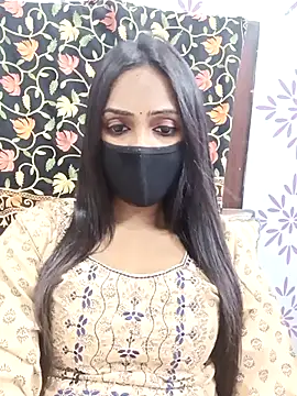 Snapshot of Yours-Bebo chatting on 03.12.25 Yours-Bebo online show from 03.12.25