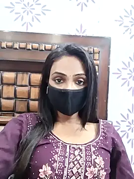 Snapshot of Yours-Bebo chatting on 03.17.25 Yours-Bebo online show from 03.17.25