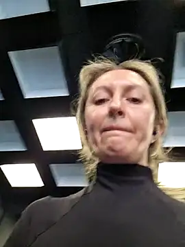 Snapshot of Miss____Mia_ chatting on 02.07.25 Miss    Mia  online show from 02.07.25