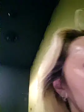 Snapshot of Miss____Mia_ chatting on 02.14.25 Miss    Mia  online show from 02.14.25