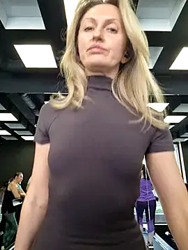 Snapshot of Miss____Mia_ chatting on 02.26.25 Miss    Mia  online show from 02.26.25