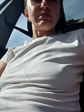 Snapshot of Miss____Mia_ chatting on 09.17.25 Miss    Mia  online show from 09.17.25