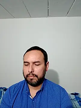 Snapshot of ElSunEagle chatting on 10.13.25 ElSunEagle online show from 10.13.25