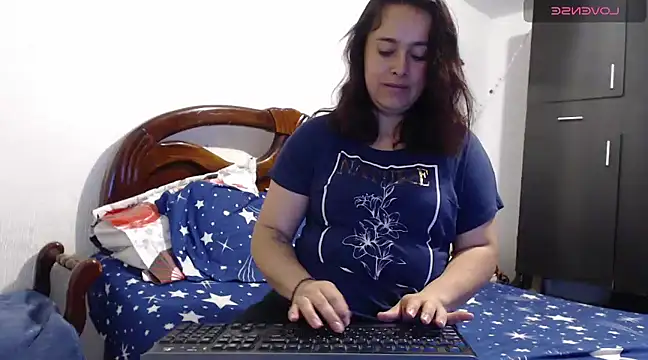 MagicStephany  online show from 03.05.25