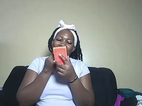 Mila Melanie online show from 10.15.25