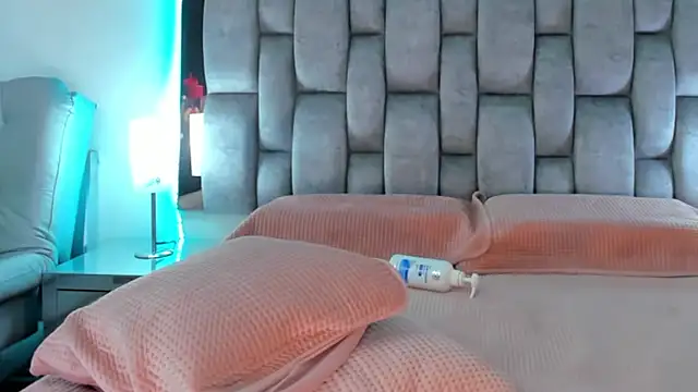 Abbye blue01 online show from 12.18.24