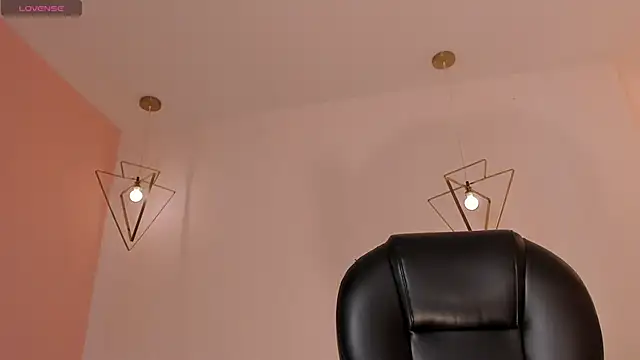 CorinneRusso online show from 06.17.26