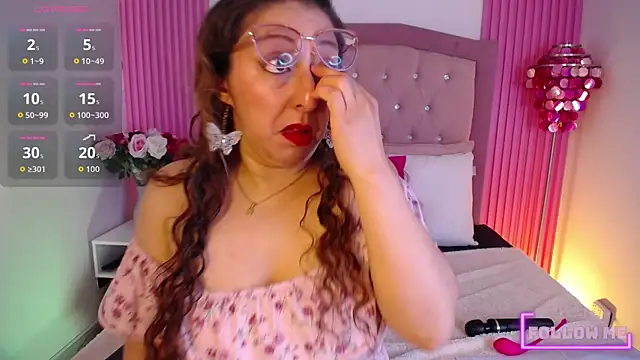 AnnadirtyXo online show from 04.19.26