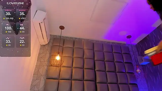 megan woll online show from 01.30.25