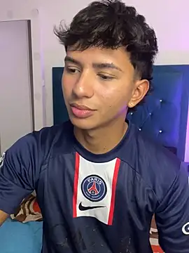 Leonarrrd 01 online show from 10.07.25