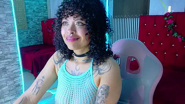 Snapshot of miahernadez303av chatting on 04.07.26 miahernadez303av online show from 04.07.26