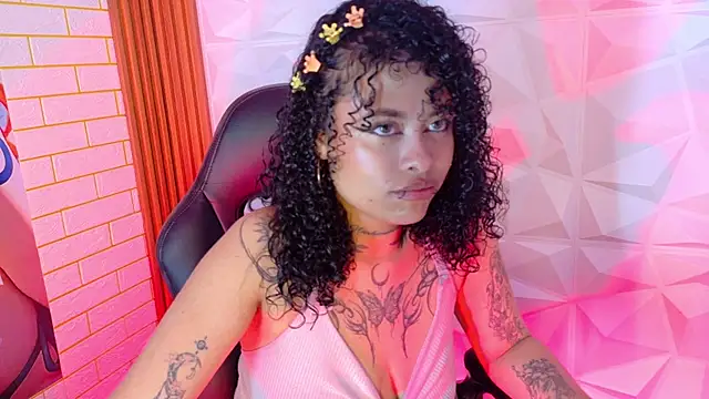 miahernadez303av online show from 07.02.26